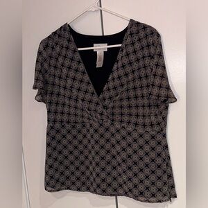 Villager short sleeve V-neck blouse. Size 12